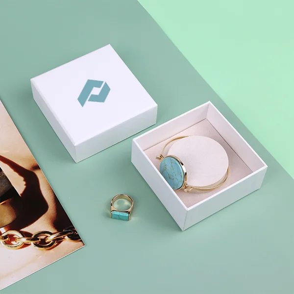 Eco-Friendly Bracelet Boxes